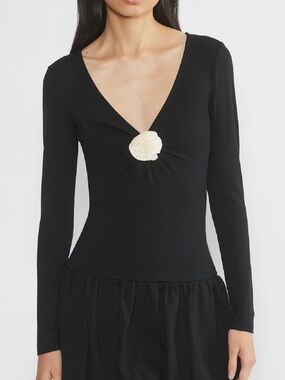 LIKE NEW✨ Aritzia Bloom Longsleeve